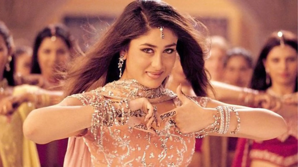 kareena kapoor lehenga prompt