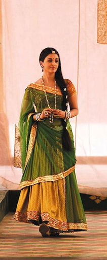 Aishwarya rai lehenga prompt of jodhaa akbar