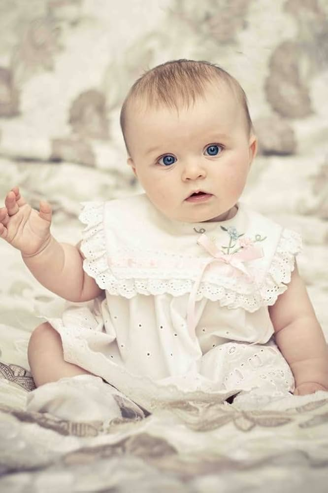 Google gemini holi prompt for baby girl